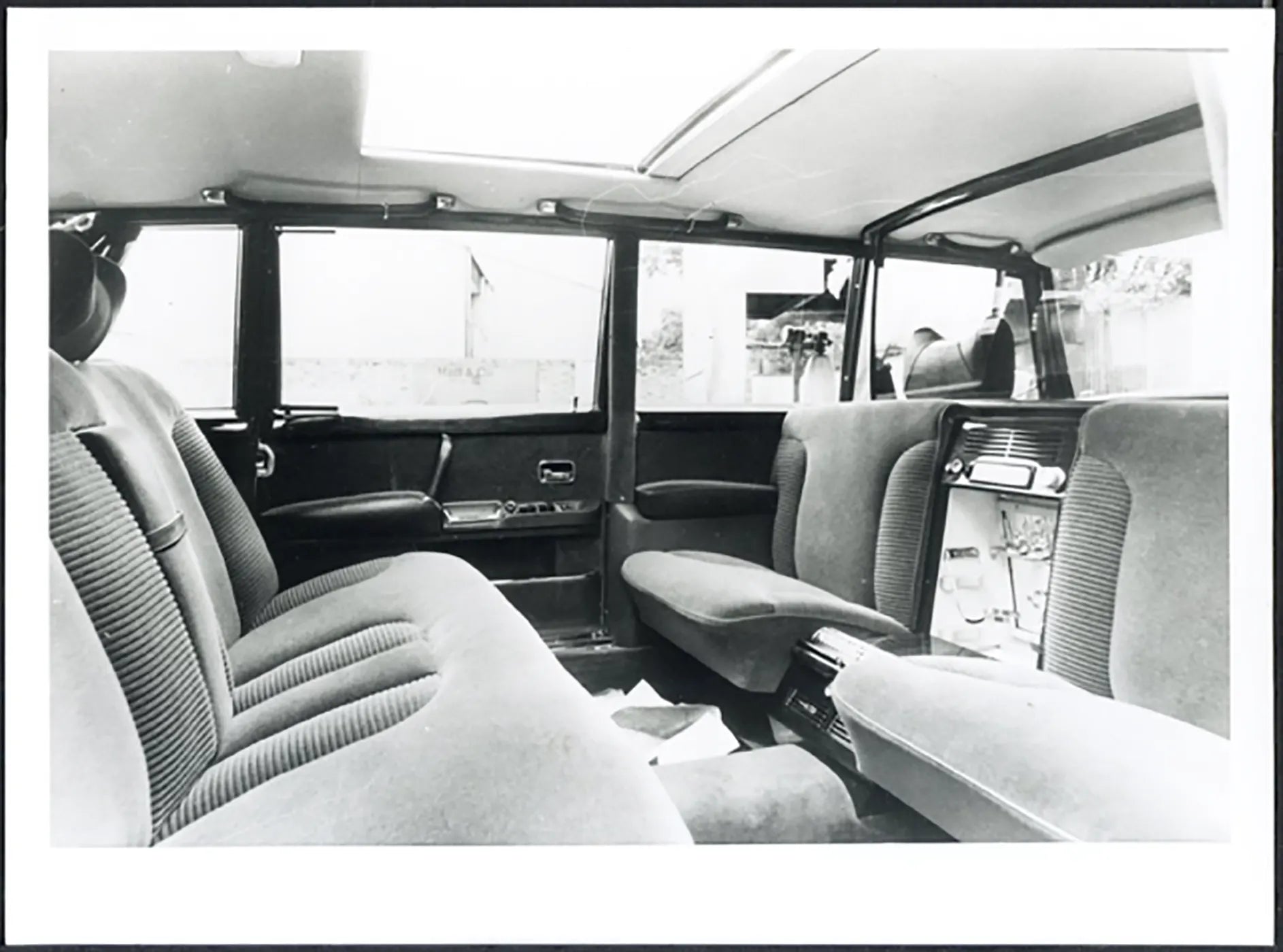 Mercedes con interni di lusso 1973 Ft 36548 - Stampa 24x18 cm - Farabola Stampa ai sali d'argento