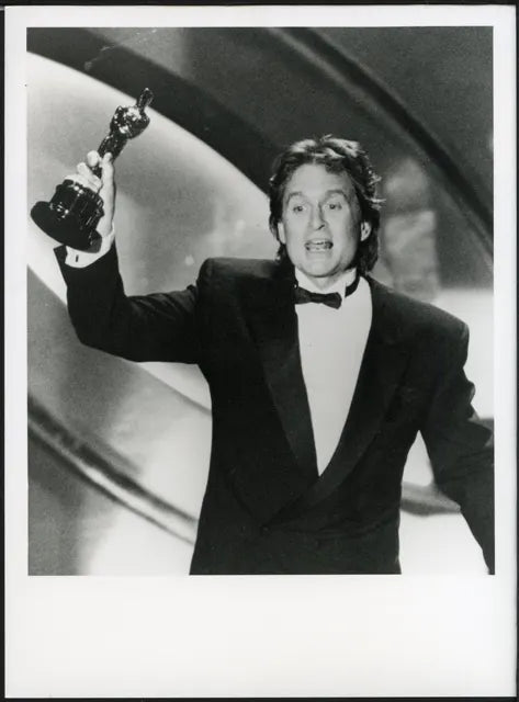 Michael Douglas premio Oscar 1988 Ft 35576 - Stampa 24x18 cm - Farabola Stampa ai sali d'argento