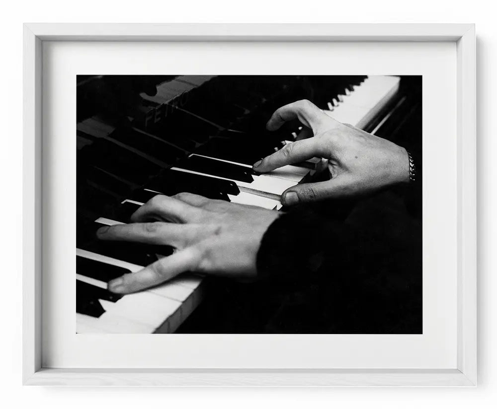Michelangeli suona il pianoforte, 1965 - Farabola Fotografia