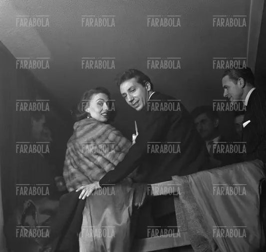 Mike Bongiorno e Flora Lillo, 1956 - Farabola Immagine digitale