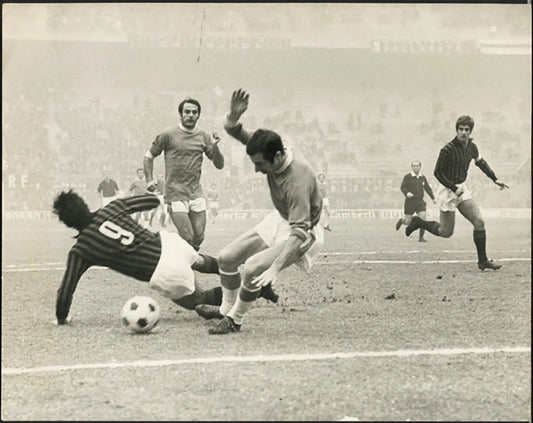 Milan vs Lazio Combin Papadopulo 1970 Ft 5473 - Stampa 21x27 cm - Farabola Stampa ai sali d'argento