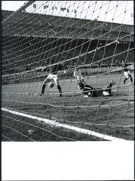 Milan vs Torino Serie A 1961 - 1962 Ft 5411 - Stampa 24x18 cm - Farabola Stampa ai sali d'argento (anni 90)