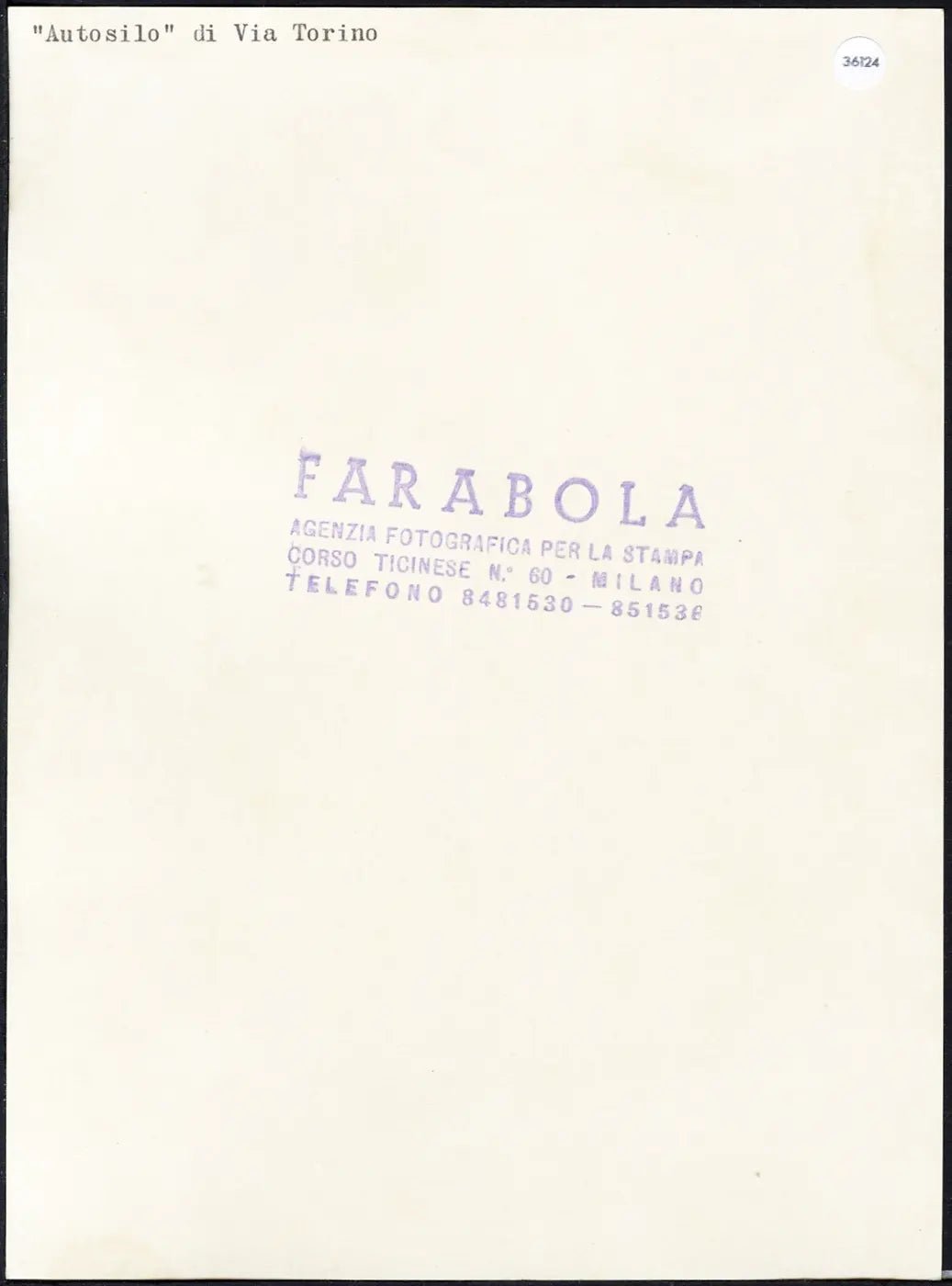 Milano Autosilo in via Torino anni 60 Ft 36124 - Stampa 24x18 cm - Farabola Stampa ai sali d'argento