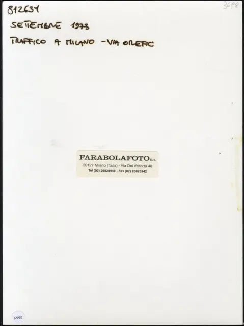 Milano Traffico in via Orefici 1973 Ft 3665 - Stampa 24x18 cm - Farabola Stampa ai sali d'argento (anni 90)