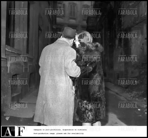 Modella della scuola libera di nudo all'Accademia di Brera, Milano, 1946 - Farabola Immagine digitale