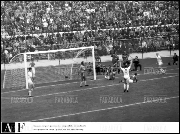 Mondiali di calcio in Cile, Brasile vs Inghilterra, 1962 - Farabola Immagine digitale
