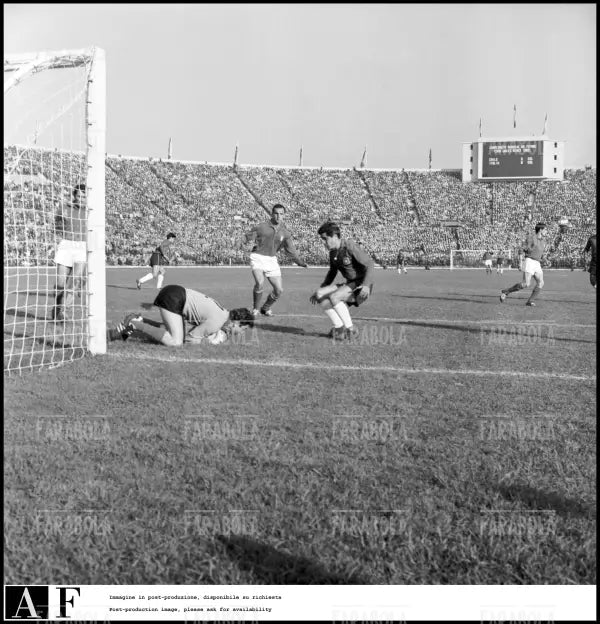 Mondiali di calcio in Cile, Cile vs Italia, 1962 - Farabola Immagine digitale