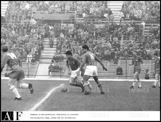 Mondiali di calcio in Cile, Italia vs Svizzera, 1962 - Farabola Immagine digitale