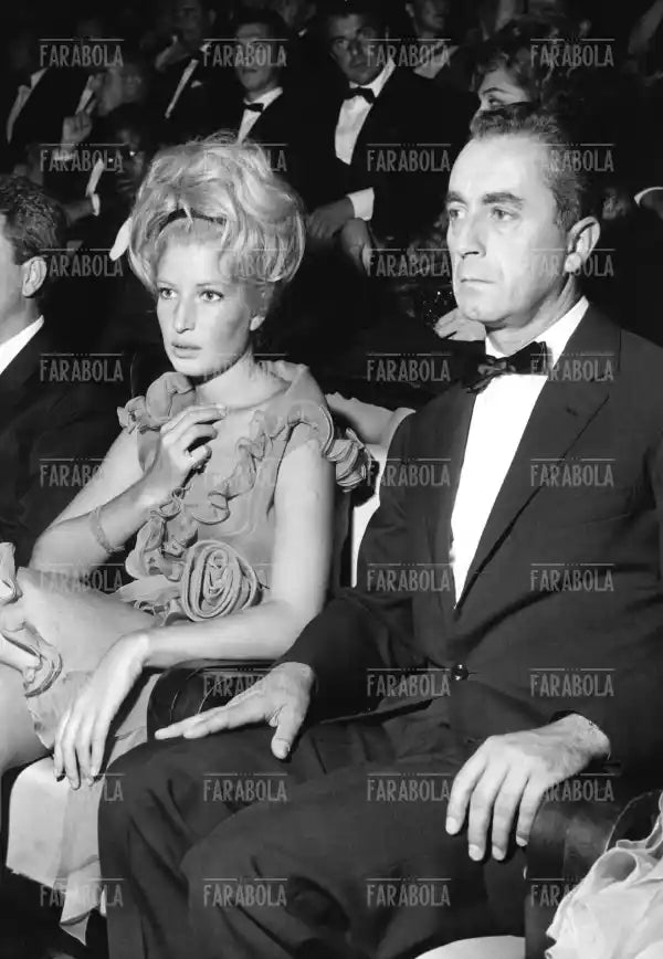 Monica Vitti e Michelangelo Antonioni, Festival di Venezia, 1962 - Farabola Immagine digitale