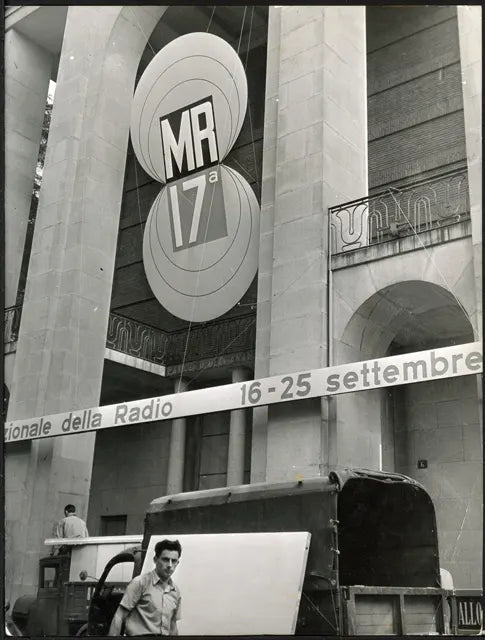 Mostra della Radio a Milano anni 60 Ft 4073 - Stampa 24x18 cm - Farabola Stampa ai sali d'argento