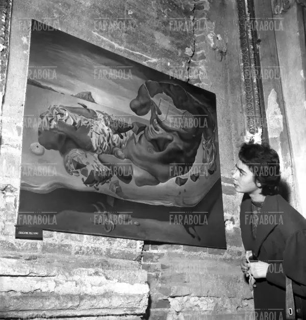Mostra di Salvador Dalì a Milano, 1954 - Farabola Immagine digitale
