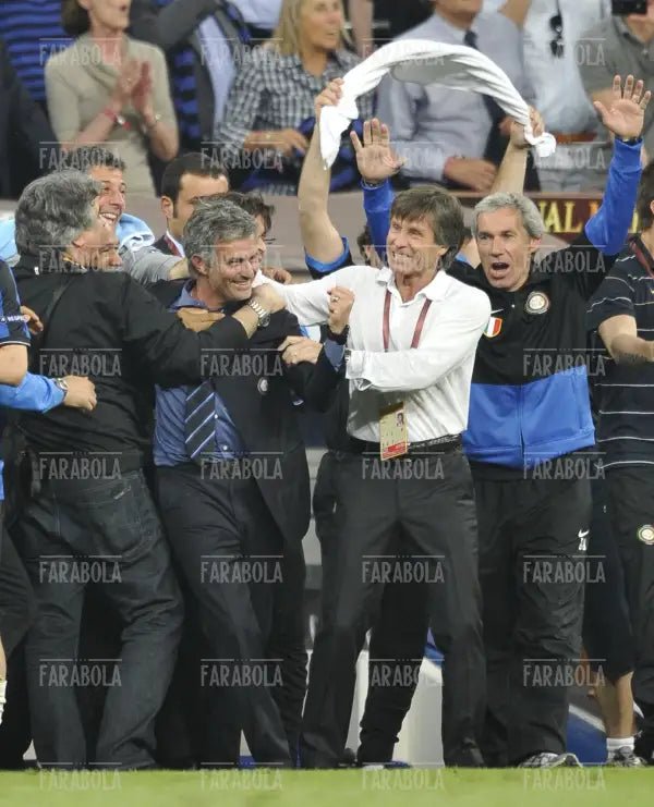 Mourinho, Oriali e Baresi, Bayern Monaco-Inter, 2010 - Farabola Immagine digitale