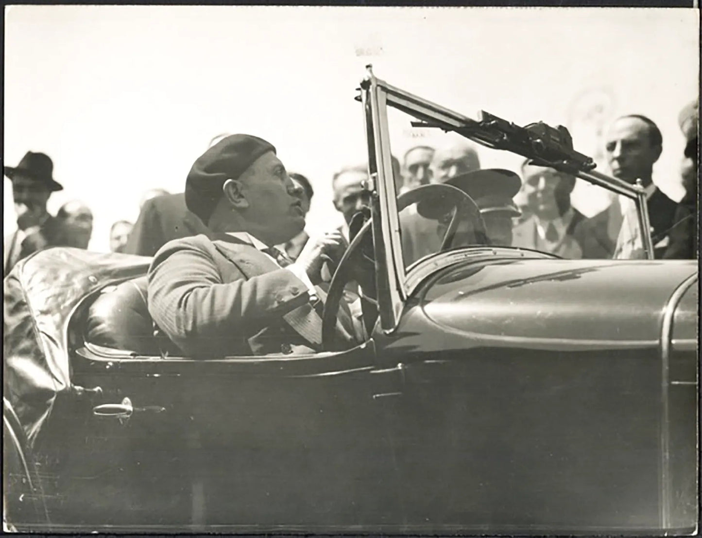 Mussolini all'Auto Raduno a Ostia 1931 Ft 37848 - Stampa 24x18 cm - Farabola Stampa ai sali d'argento