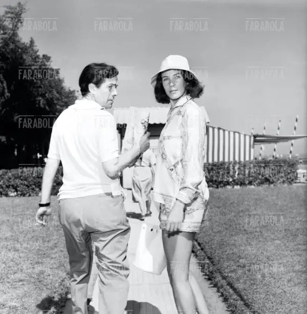Myriam Bru, Festival di Venezia, 1956 - Farabola Immagine digitale
