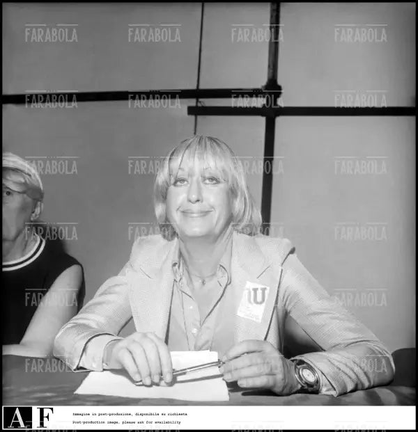 Natalia Aspesi alla Festa de l'Unità, Milano, 1974 - Farabola Immagine digitale