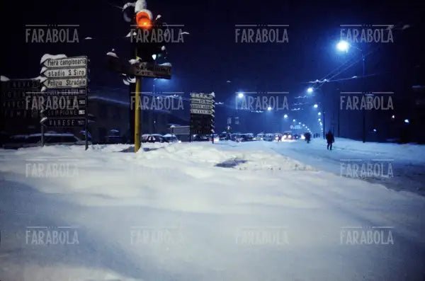 Nevicata a Milano, 1985 - Farabola Immagine digitale