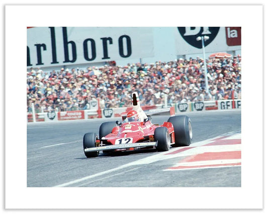 Niki Lauda su Ferrari, Formula Uno 1975 - Farabola Fotografia