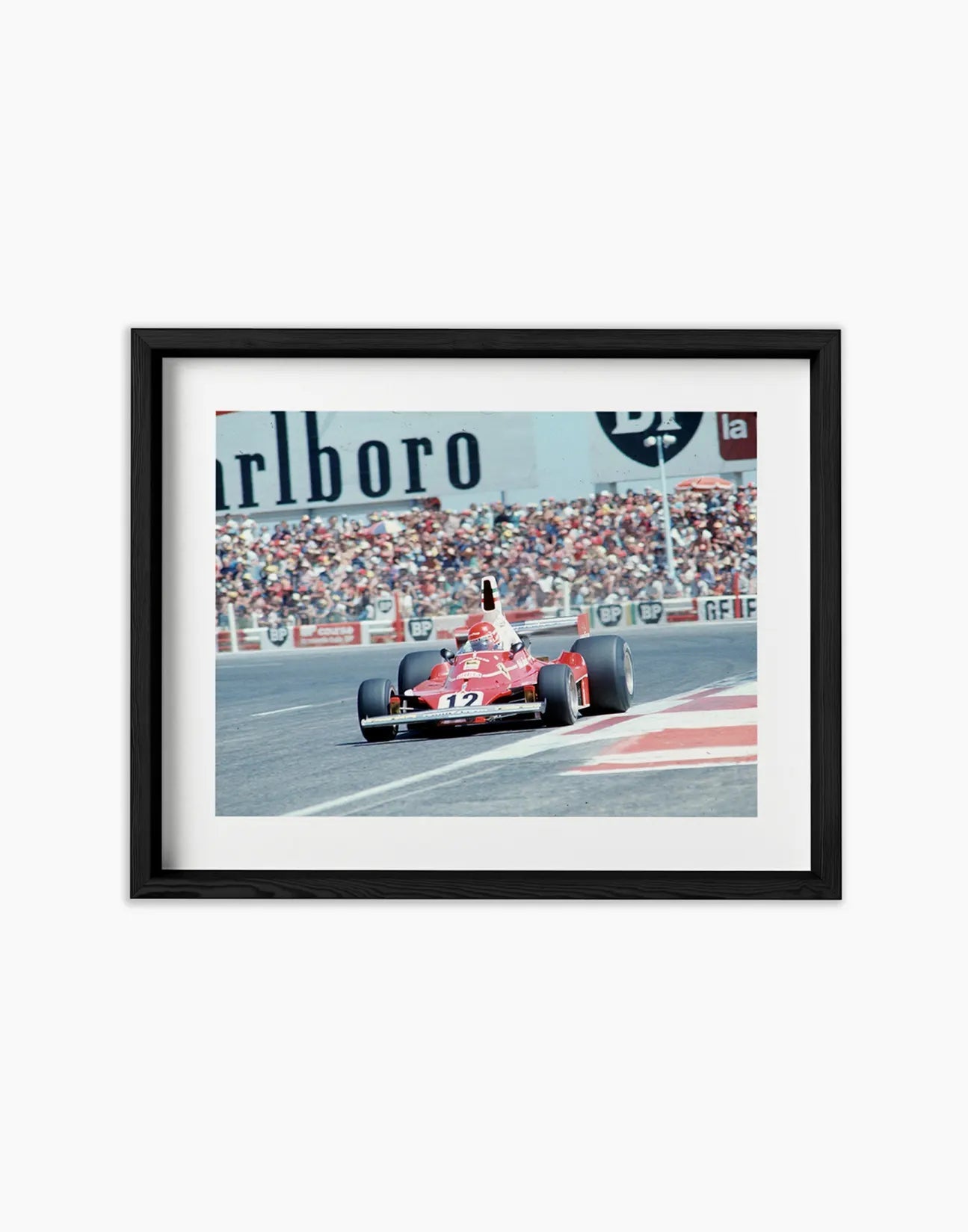 Niki Lauda su Ferrari, Formula Uno 1975 - Farabola Fotografia