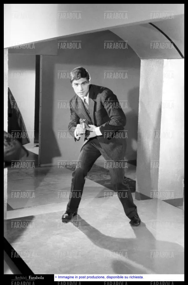 Nino Benvenuti sul set del Carosello, 1965 - Farabola Immagine digitale