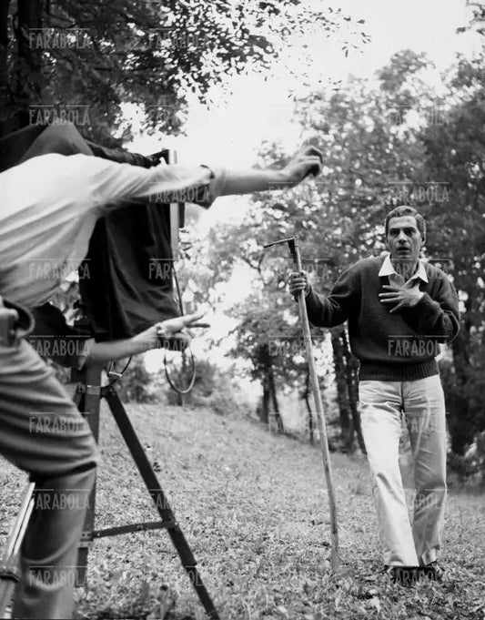 Nino Manfredi sul set del film Le pillole d'Ercole, 1960 - Farabola Immagine digitale