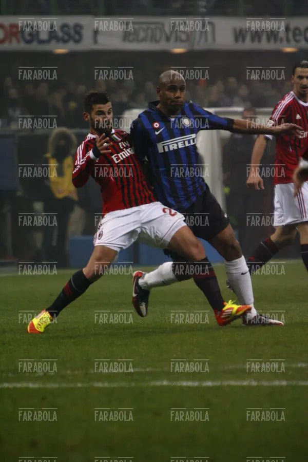 Nocerino e Maicon, Milan vs Inter, 2012 - Farabola Immagine digitale