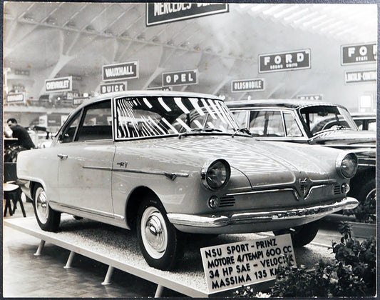 NSU 600 Sport Salone Auto 1958 Ft 35335 - Stampa 21x27 cm - Farabola Stampa ai sali d'argento