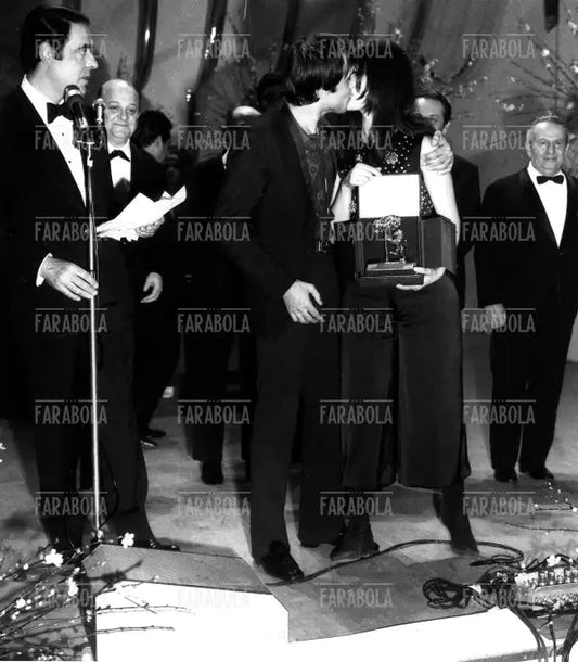 Nuccio Costa, Adriano Celentano e Claudia Mori, Festival di Sanremo, 1970 - Farabola Immagine digitale