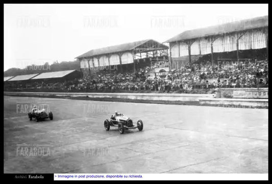 Nuvolari e Fagioli al Gp di Monza, 1932 - Farabola Immagine digitale