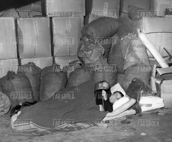 Occupazione della Polifiber da parte degli operai, Milano, 1975 - Farabola Immagine digitale
