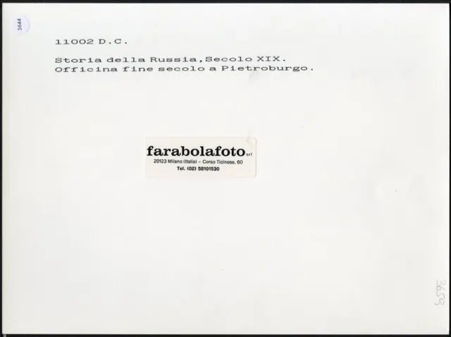 Officina a Pietroburgo fine 800 Ft 3644 - Stampa 24x18 cm - Farabola Stampa ai sali d'argento (anni 90)