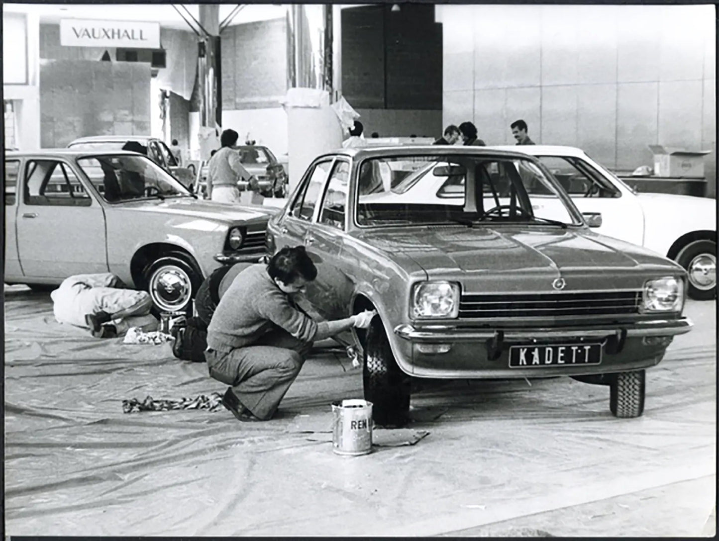 Opel Kadett Salone Auto Parigi 1973 Ft 36527 - Stampa 24x18 cm - Farabola Stampa ai sali d'argento