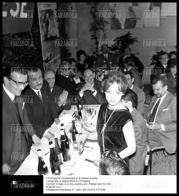 Oriana Fallaci al premio Giornalista del mese, Roma, 1961 - Farabola Immagine digitale