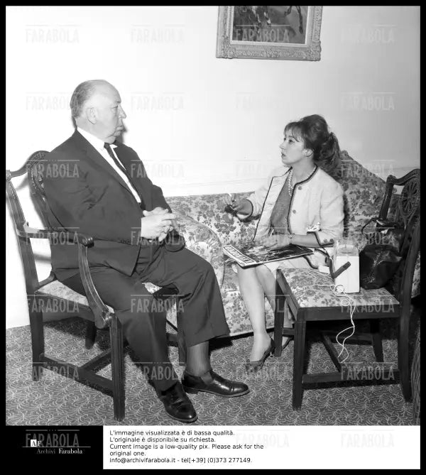 Oriana Fallaci e Alfred Hitchcock, Cannes, 1963 - Farabola Immagine digitale