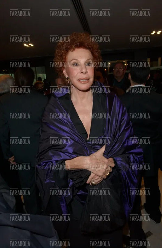 Ornella Vanoni alla prima della Scala, Milano, 2003 - Farabola Immagine digitale