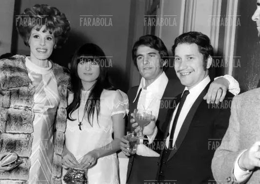 Ornella Vanoni e Fausto Leali, Festival di Sanremo, 1968 - Farabola Immagine digitale
