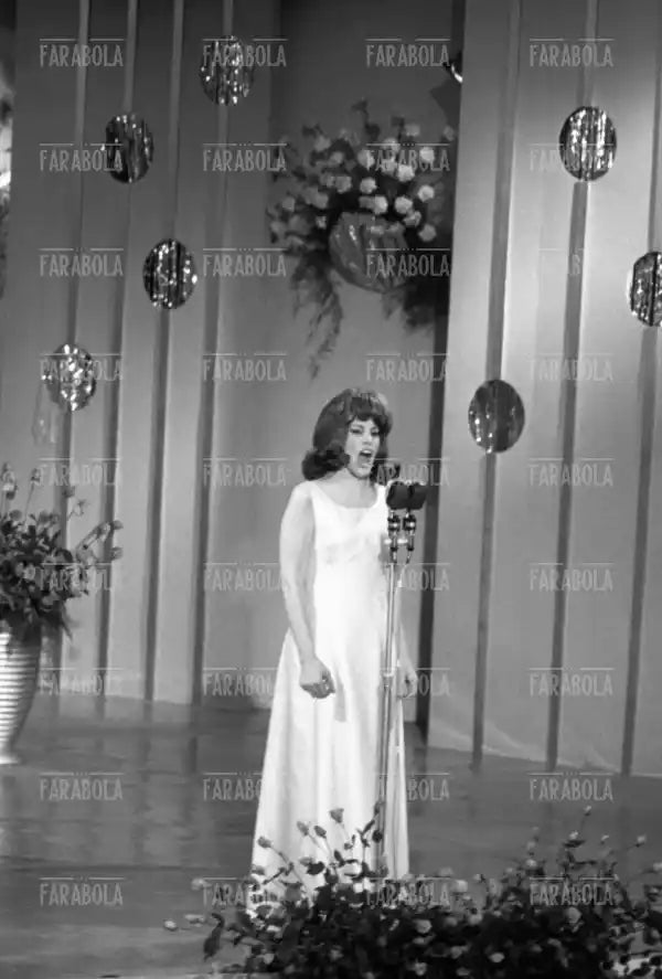 Ornella Vanoni, Festival di Sanremo, 1965 - Farabola Immagine digitale