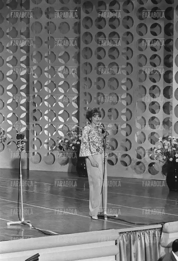 Ornella Vanoni, Festival di Sanremo, 1967 - Farabola Immagine digitale