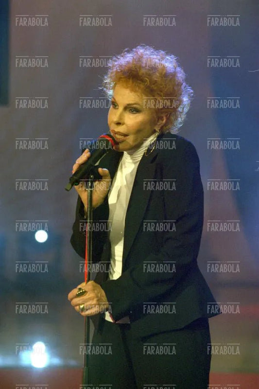 Ornella Vanoni, Quelli che il calcio, 2002 - Farabola Immagine digitale