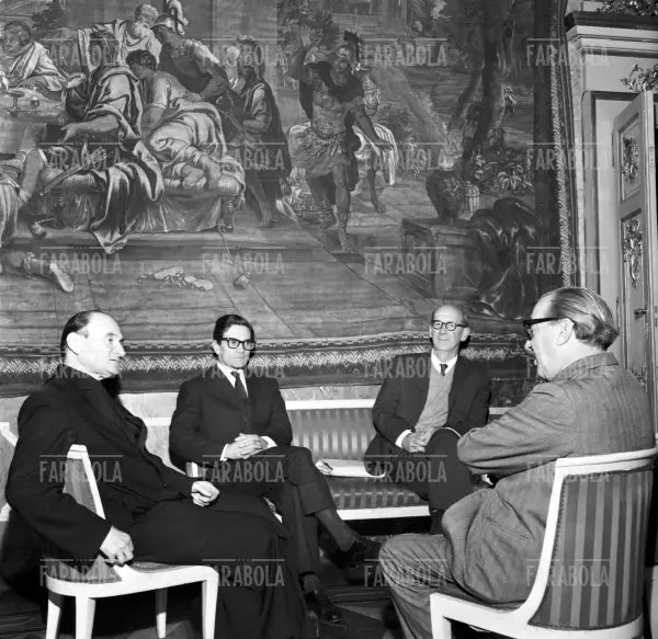Padre Arcangelo Favaro e Pier Paolo Pasolini, 1964 - Farabola Immagine digitale
