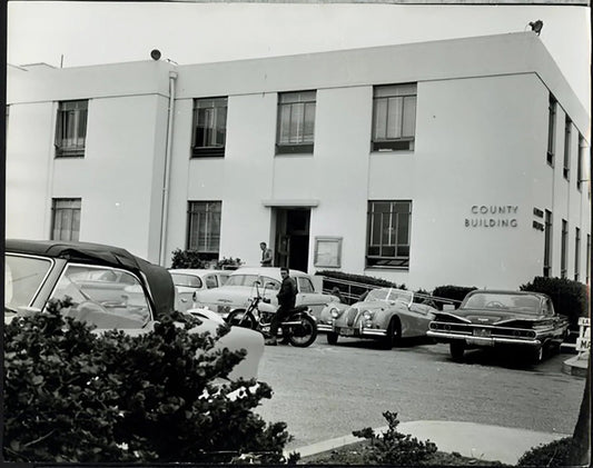 Palazzo di Giustizia a Santa Monica anni 60 Ft 37983 - Stampa 24x30cm - Farabola Stampa ai sali d'argento