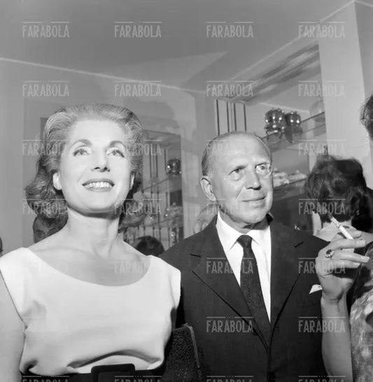 Palma Bucarelli e Paolo Monelli, Milano, 1959 - Farabola Immagine digitale