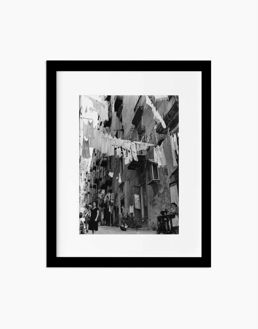 Panni stesi ad asciugare, Napoli 1956 - Farabola WhiteWall App Product