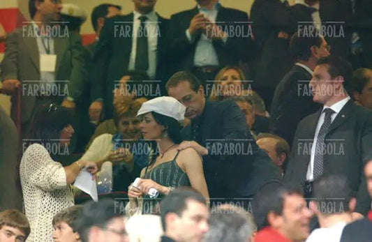 Paolo Berlusconi e Natalia Estrada, Milan vs Inter, 2003 - Farabola Immagine digitale