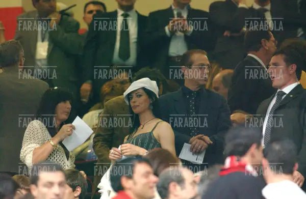 Paolo Berlusconi e Natalia Estrada, Milan vs Inter, 2003 - Farabola Immagine digitale
