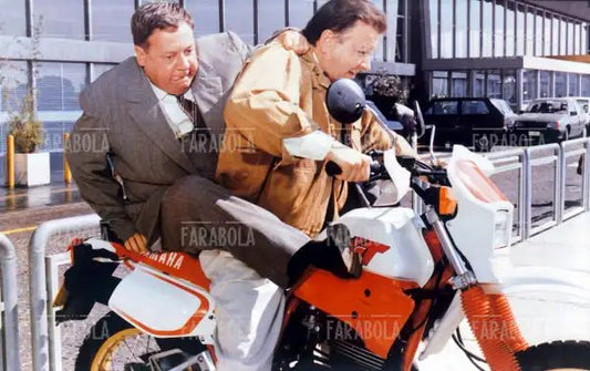 Paolo Villaggio e Massimo Boldi in Scuola di ladri, 1986 - Farabola Immagine digitale
