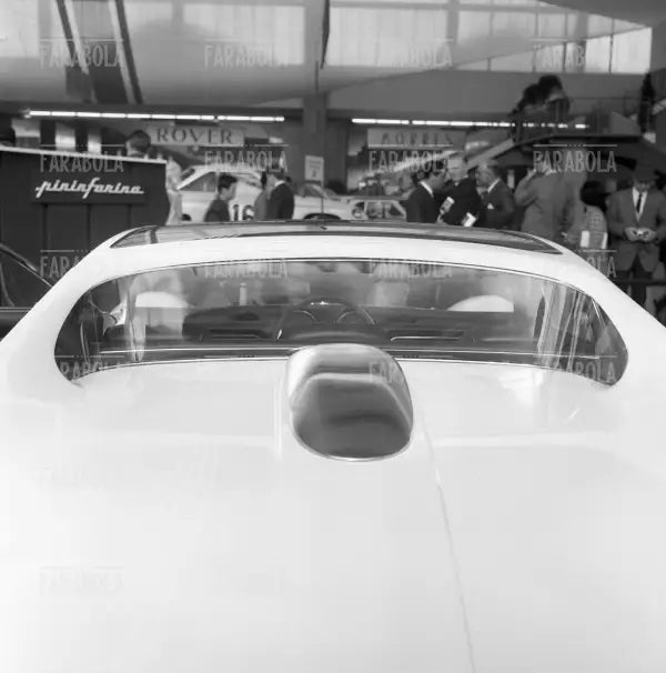 Particolare della Ferrari 365P Speciale, Salone dell'Auto di Parigi, 1966 - Farabola Immagine digitale