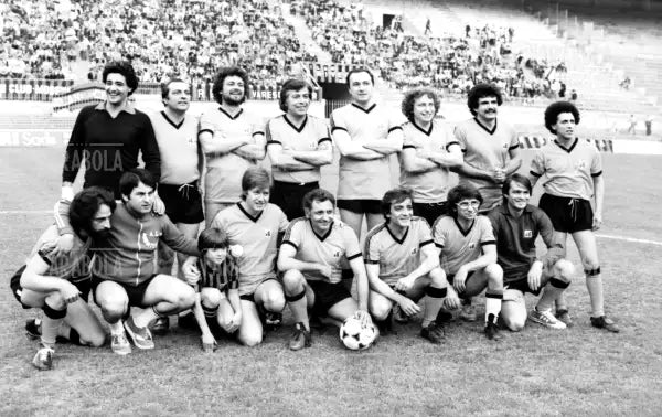 Partita Attori e Cantanti vs Giornalisti, San Siro, 1979 - Farabola Immagine digitale