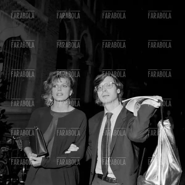 Patrizia Caselli e Vittorio Sgarbi, Festival di Venezia, 1990 - Farabola Immagine digitale