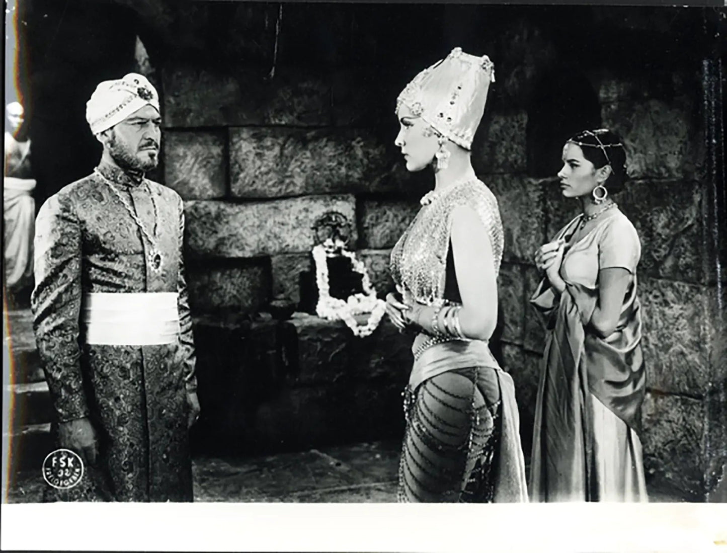 Paul Hubschmid e Debra Paget 1959 Ft 37075 - Stampa 20x30 cm - Farabola Stampa ai sali d'argento (anni 90)