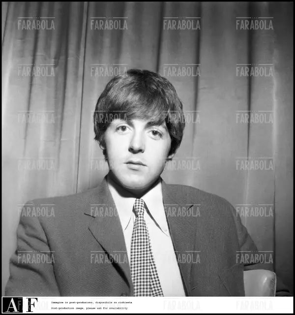 Paul McCartney al Duomo, Concerto dei Beatles, Milano, 1965 - Farabola Immagine digitale